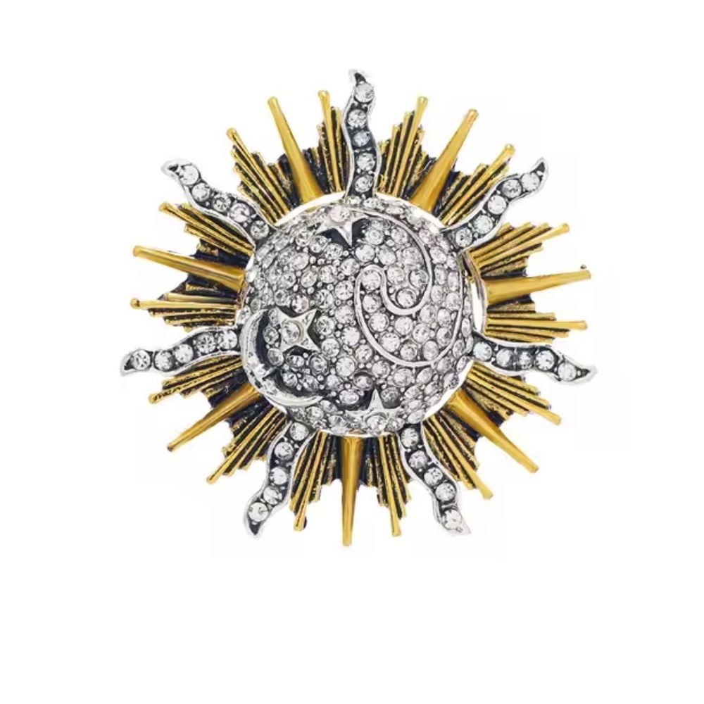 Vintage Gold Sunburst Crystal Brooch – Radiant Statement Pin - Picture 8 of 9